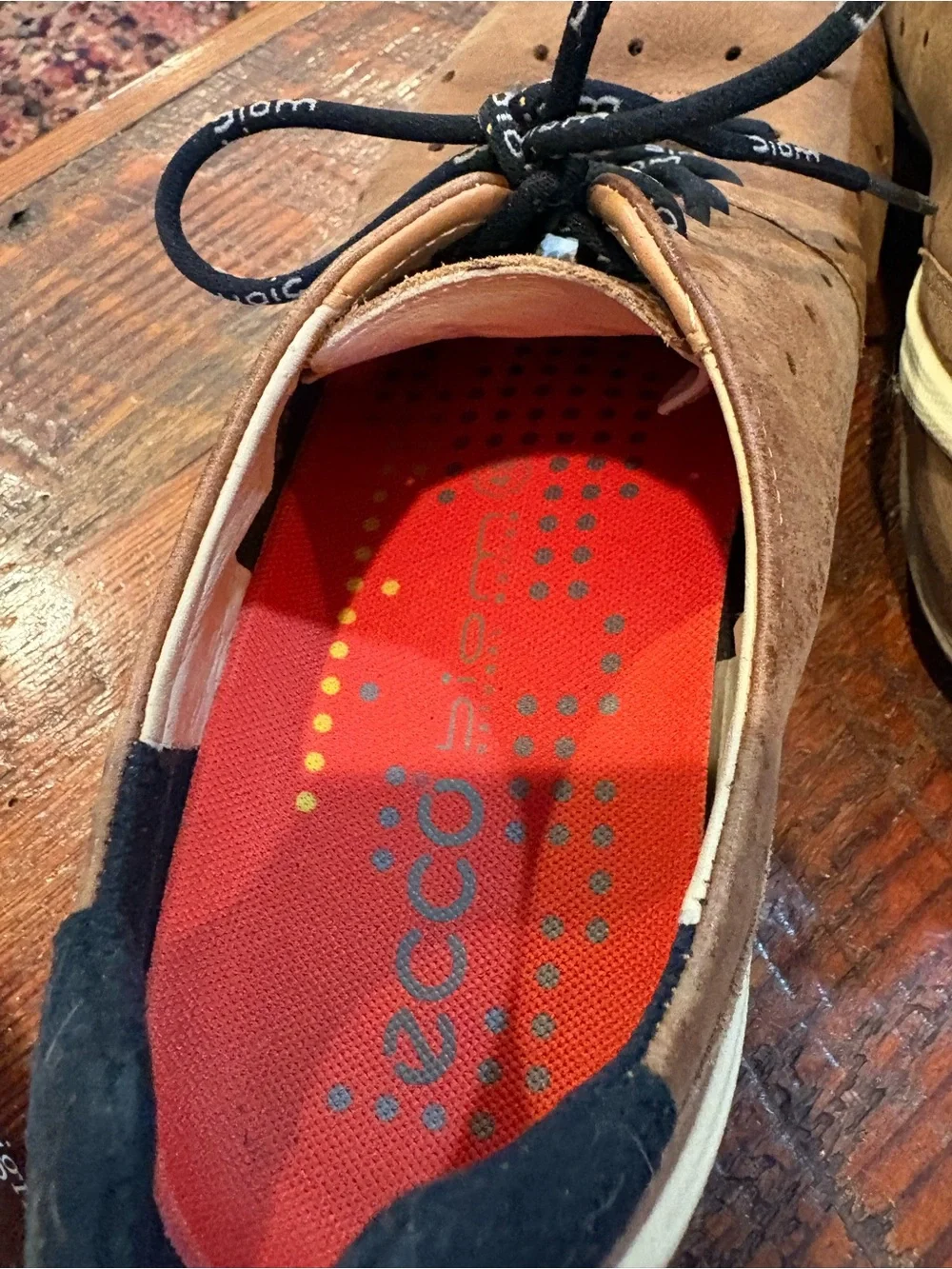 Ecco 9.5 Brown Suede Men's Casual Lace-Up Shoes